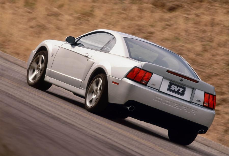  Ford Mustang SVT Cobra 2003 года  (фото 27 из 61)